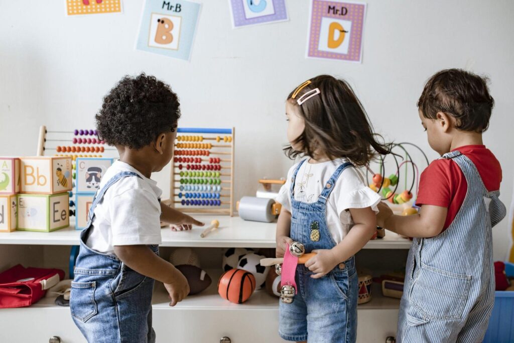 Mandarin and Spanish Immersion | How Kindercare Daycare Can Benefit Your Toddler